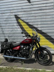 ROYAL ENFIELD METEOR 350 SUPERNOVA RED