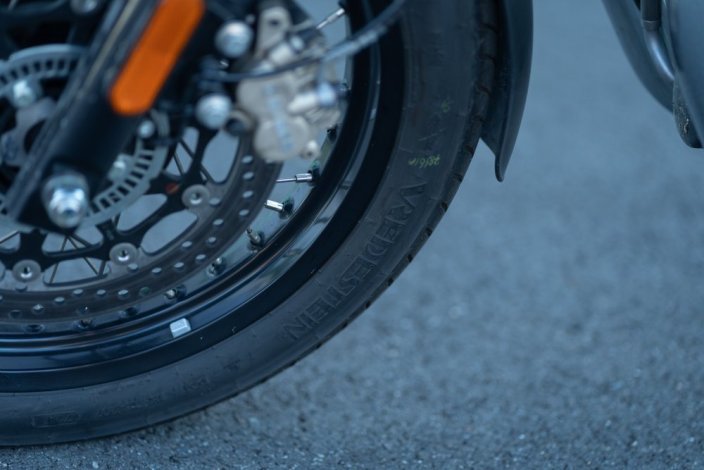 ROYAL ENFIELD CONTINENTAL GT650 MR. CLEAN