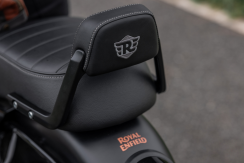 OPĚRKA SPOLUJEZDCE PRO BUL350 ČERNÁ