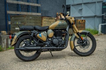 Nová barevná varianta  Royal Enfield Classic 350 Commando Sand