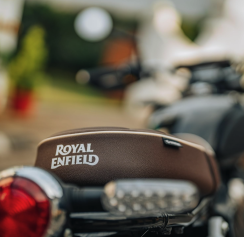 SEDLO SCRAMBLER, HNĚDÉ S LOGEM PRO BEAR 650