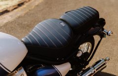 SEDLO ČERNÉ TOURING PRO ŘIDIČE NA CLA650