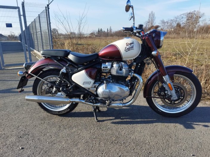 ROYAL ENFIELD CLASSIC 650 CHROME RED VALLAM RED
